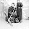 Frk. Haltvedt med venninne på ski. 08.04.1901. Gruppebilde, kvinner med ski og skiutstyr.