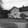 Øverland, Bærum, Akershus 1952. Hovedhuset sett fra hagen. Fra dr. philos. Eivind S. Engelstads storgårdsundersøkelser.