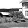 Viken, Hurdal, Akershus 1954. Fra hagen, Hovedhuset og låve. Storgårdsundersøkelser ved dr. Engelstad i 1954.
