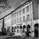Olaf Ryes plass 10-11, Grünerløkka, Oslo 1961. Bygårder med Parkteatret kino sett fra gata.