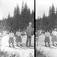 Far Axel Q. Wiborg med døtre på ski på Holoa, Jevnaker, Hadeland, Oppland, 1906.