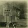 Loft fra 1739, Nordre Kittilsland, Nore og Uvdal, Buskerud. Fotografert 1924. Barn sittende på loftstrapp.