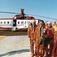 Fra åpningen av Friggfeltet i 1978.  Gjestene er fotografert på helikopterdekket til QP, og blant dem ser vi bl.a. statsråd Bjartmar Gjerde i front t.v. og Hydros Johan B. Holte llike bak t.v.