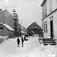 Storgata sett vestover. ,  Storgata i Molde ca 1895.Storgata i Molde ca 1895, til høyre i forgrunnen N.P Dahls. Det lille enetasjers huset til venstre i forgrunnen er T.J Owrens butikkbygning. Det lille enetasjers huset i bakgrunnen er (Caffe) kaffe-Guris hus. (Guri Oppsahl). ca 1895