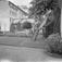 Landstingsbyggnad med gårdsinteriör på Nedre Slottsgatan i kvarteret Trädgården, stadsdelen Fjärdingen, Uppsala 1959